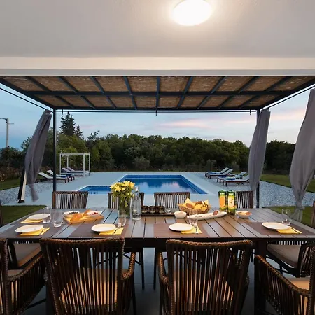 Dolce Bacio * Kavran